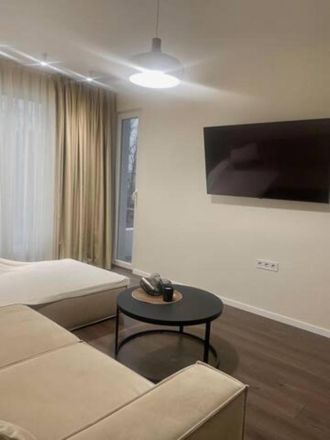New Luxury Furnished Apartment - Beach, Varna Center & Fast Wi-Fi Екстериор снимка