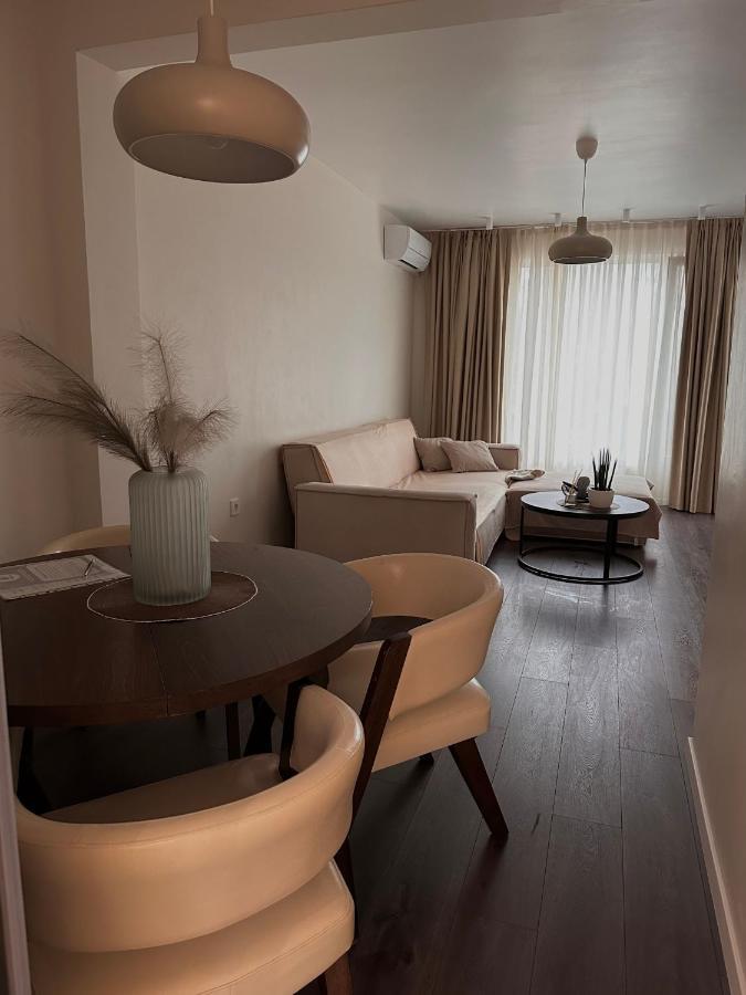 New Luxury Furnished Apartment - Beach, Varna Center & Fast Wi-Fi Екстериор снимка