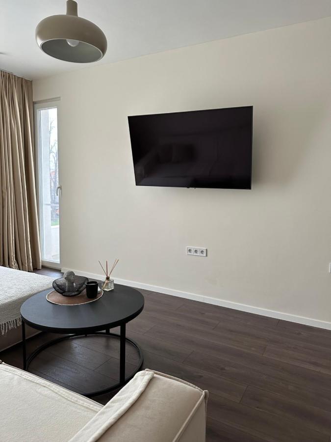 New Luxury Furnished Apartment - Beach, Varna Center & Fast Wi-Fi Екстериор снимка